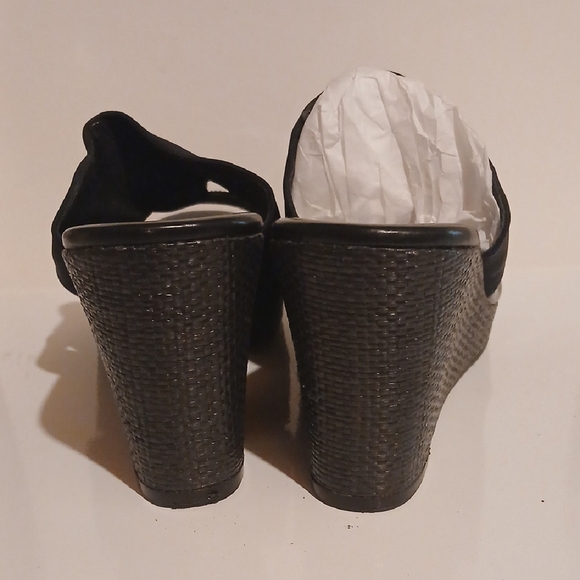 Brighton Black Patent Leather Mules with Silver Accents - Picture 4 of 7